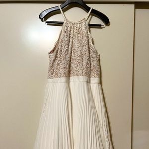 NWOT : David's Bridal : Short Ivory Lace Halter Dress